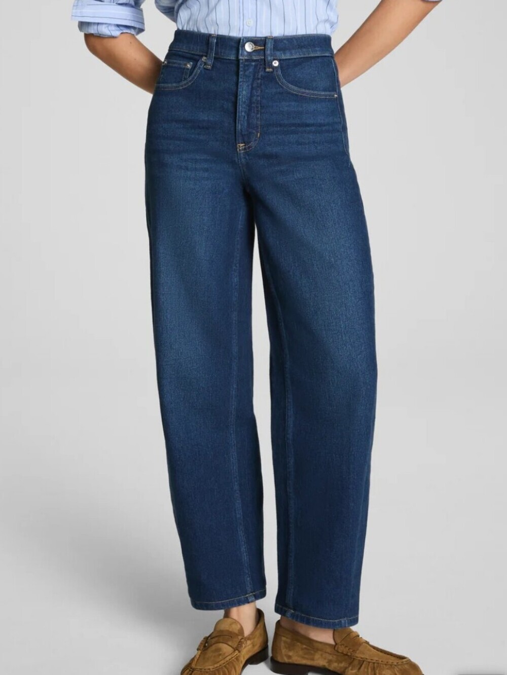 Spanx Barrel Leg Jeans in Adriatic Blue Size Large (Fits 12-14 US)
